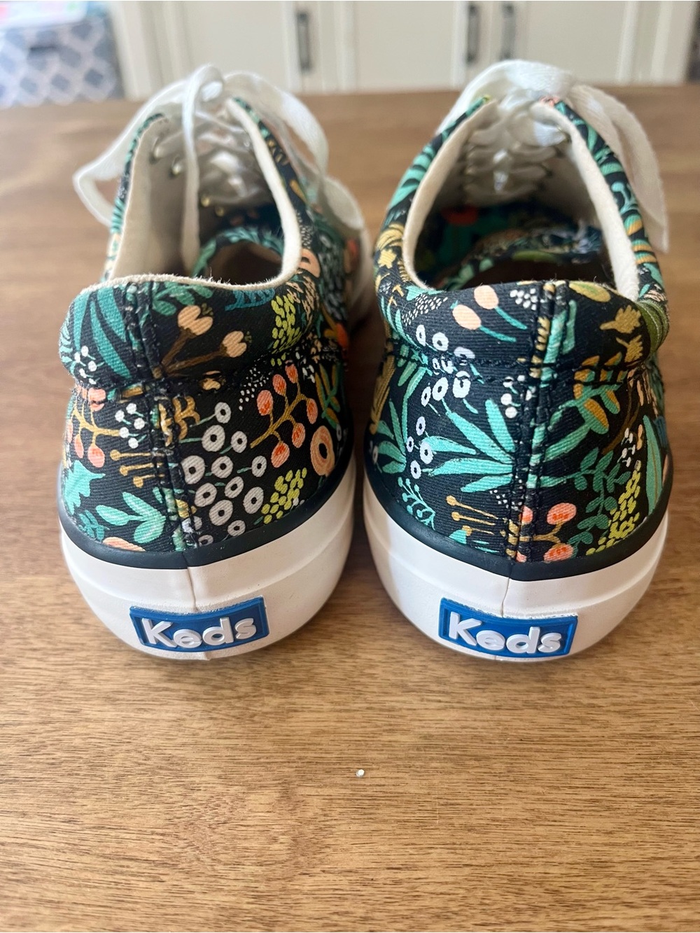 Rifle Paper Co. Keds Black Floral Canvas Sneakers 6.5 Boho Grandmacore Fairycore - Picture 4 of 9